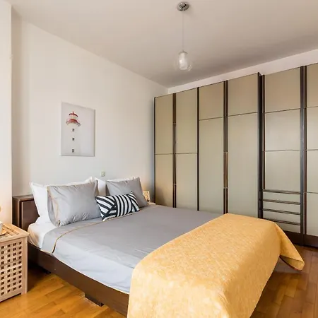 5th Floor Apartment- Harborview Daire *