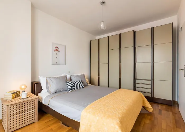 5th Floor Apartment- Harborview Apartment *