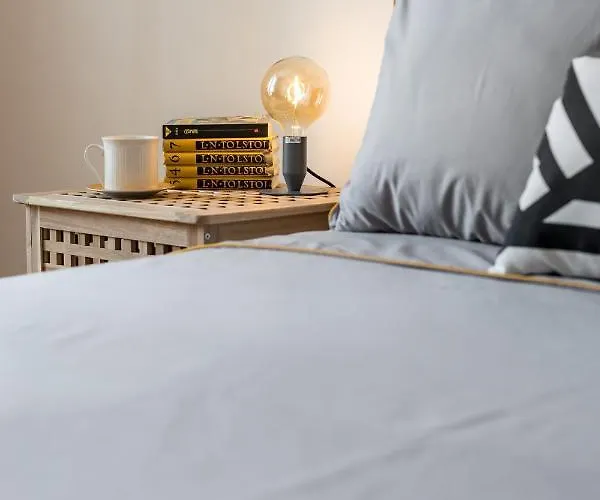 Apartment 5th Floor Apartment- Harborview