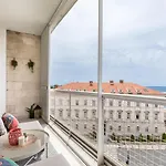 5th Floor Apartment- Harborview Apartment *